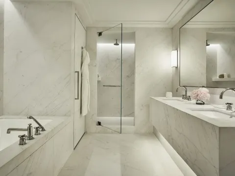 Four Seasons Hotel at The Surf Club